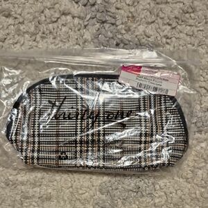 Thirty-One Plaid About You Weave Pouch